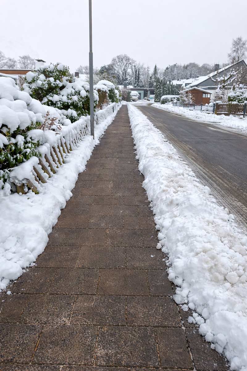 Referenz – Winterdienst und Gehwegräumung nach Schneefall